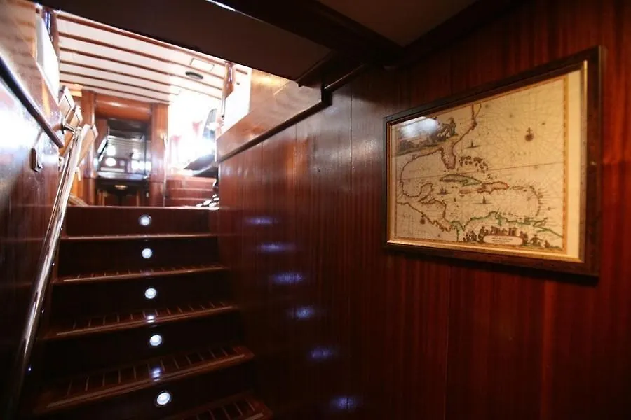 Tersane IV Vincitore 4 Hotel Di Bruno Barbieri 팔레르모 이탈리아